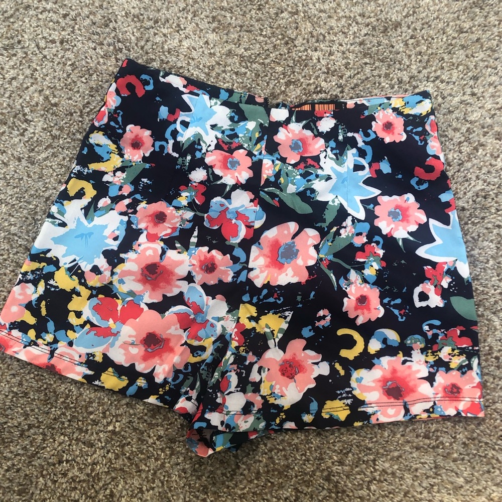 Love tree shorts
